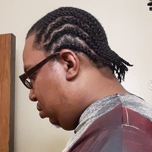 Meet your Posher, Elliott